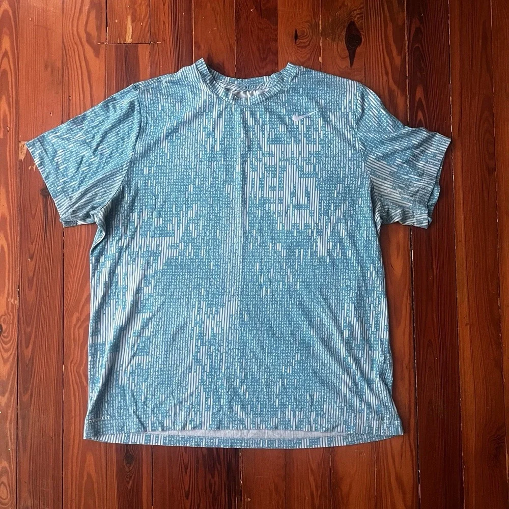Nike The Nike‎ Tee Dri-FIT Men's XL Blue Pattern Athletic Shirt